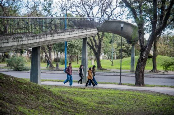 Puente peatonal