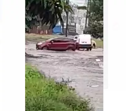 calles inundadas en Tucumán