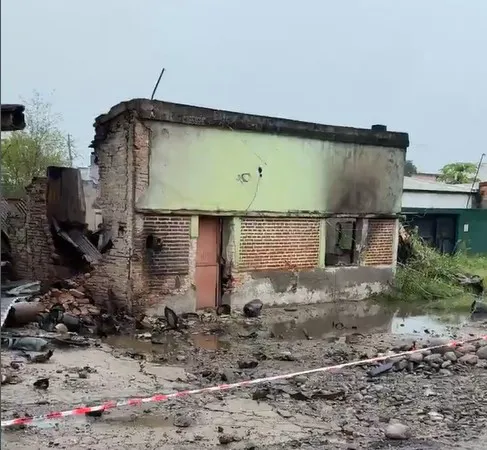 lo que quedó de la casa de la familia salinas