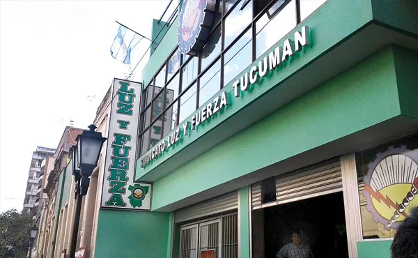 triunfo-convenio-colectivo-trabajadores-luz-y-fuerza-tucuman