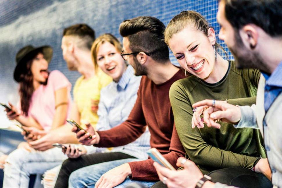El Día del amigo se celebra el sábado en la Argentina, Brasil, Chile, Uruguay y España - Crédito: Shutterstock