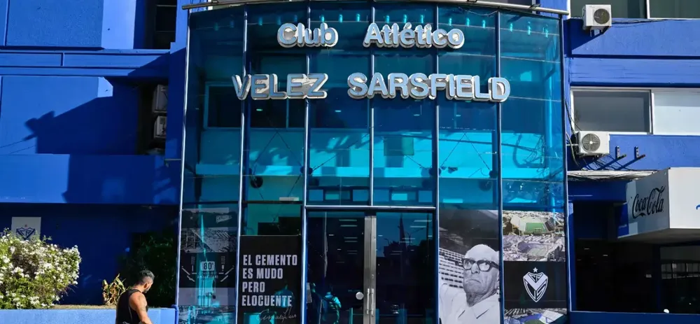Fachada de Vélez