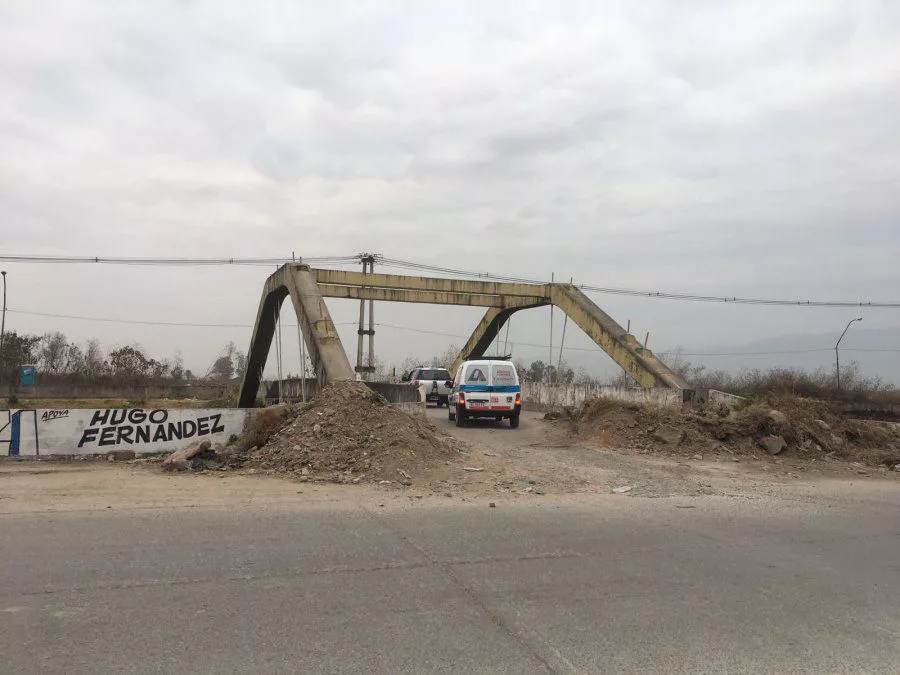 el-puente-colon-y-canal-sur-es-un-peligro-los-vehiculos-vialidad-advierte-no-circular-alli