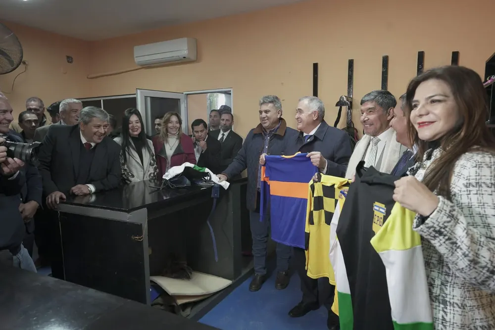 Con la presencia de autoridades provinciales e institucionales, se lanzó la emblemática competencia hípica