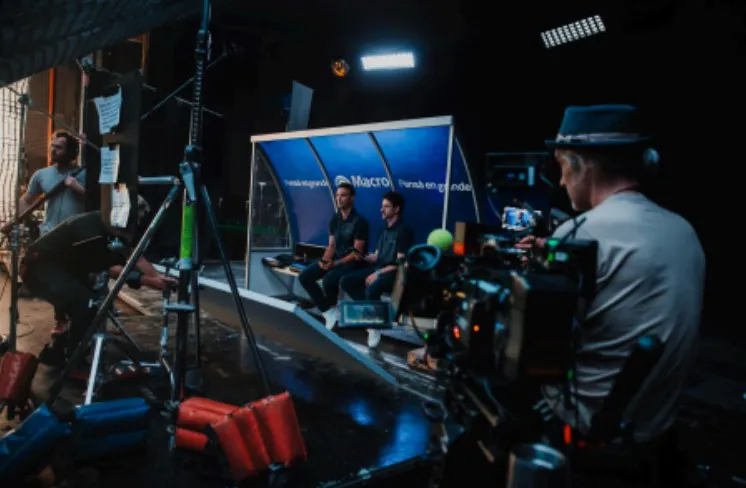 CAMPAÑA VALEMOS MUCHO