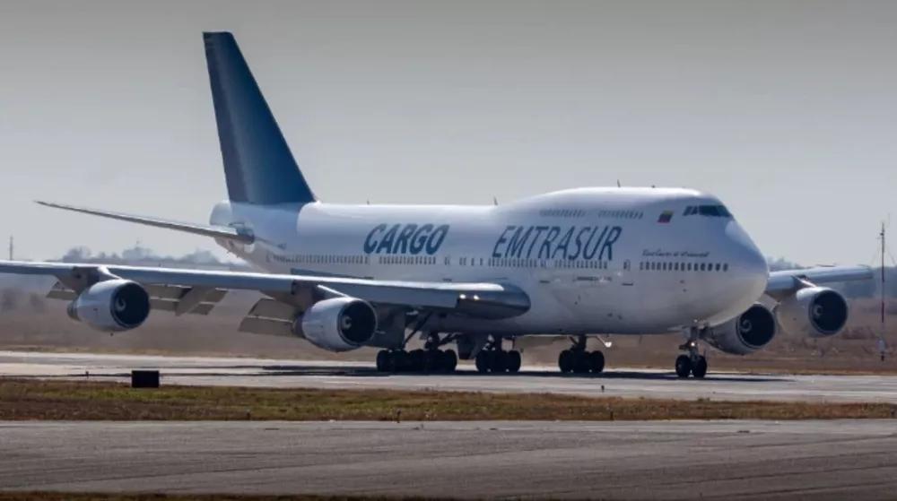 Avion de carga venezolano inmovilizado en Ezeiza