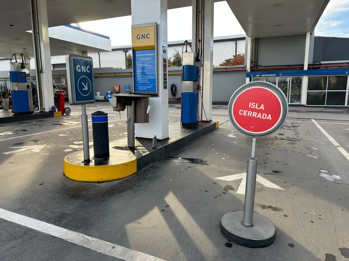 isla-cerrada-estaciones-gnc-no-venderan-hasta-manana-la-gaceta-foto-de-matas-auad-1036848-090348
