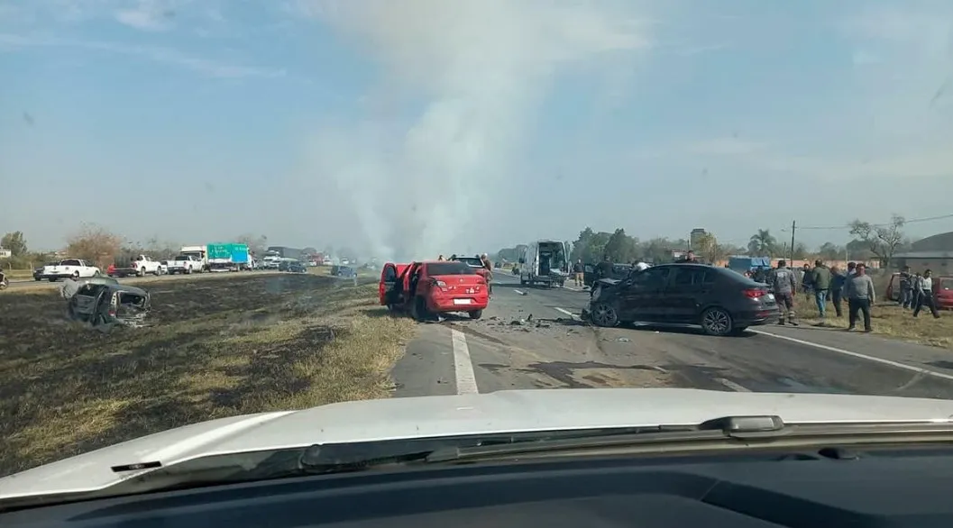 choque múltiple autopista Famaillá-Tucumán. Tomada de monterizos.com.ar