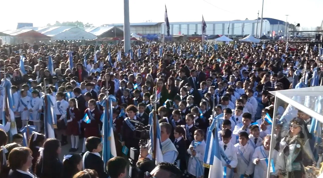 Jura de la Bandera en Famaillá