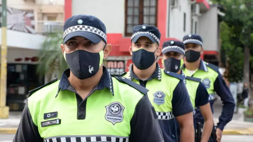 Policía