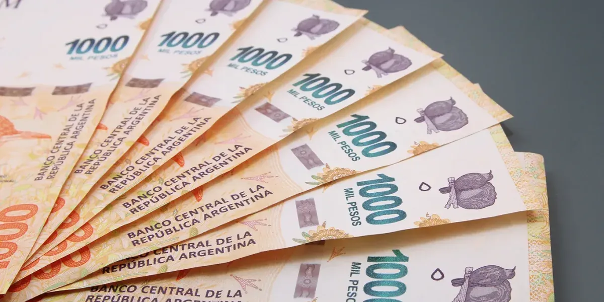 3vllmajz3vfmrg47suvk3iv6qa5364_re