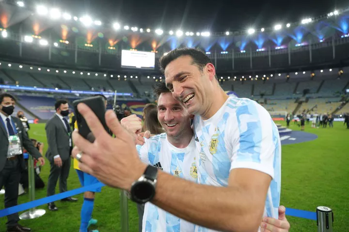Messi y Scaloni selfie