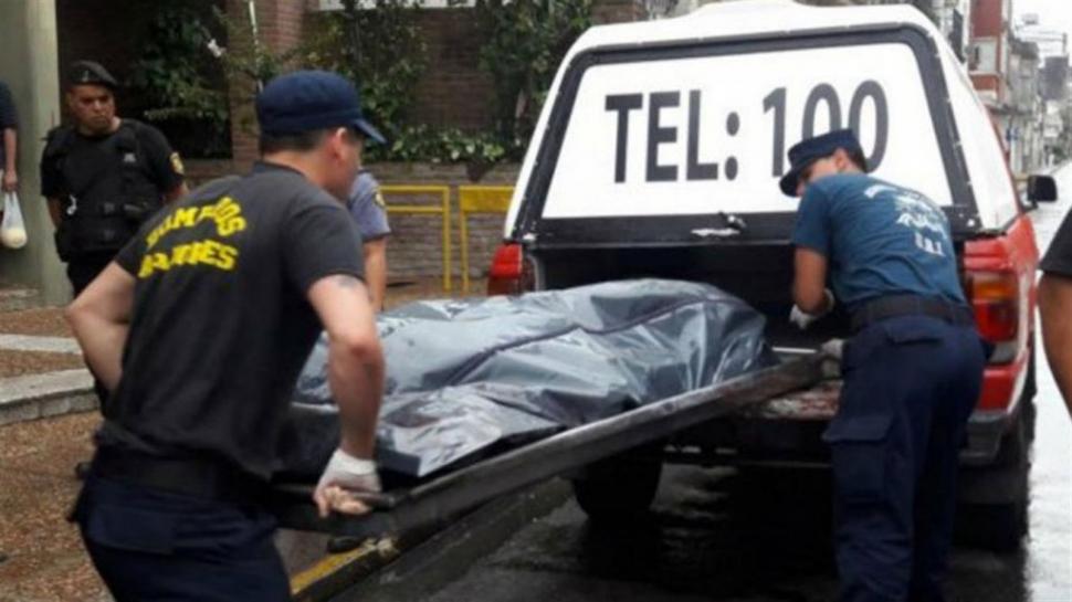 La policía de Santa Fe intervino después de los asesinatos. Foto: Twitter