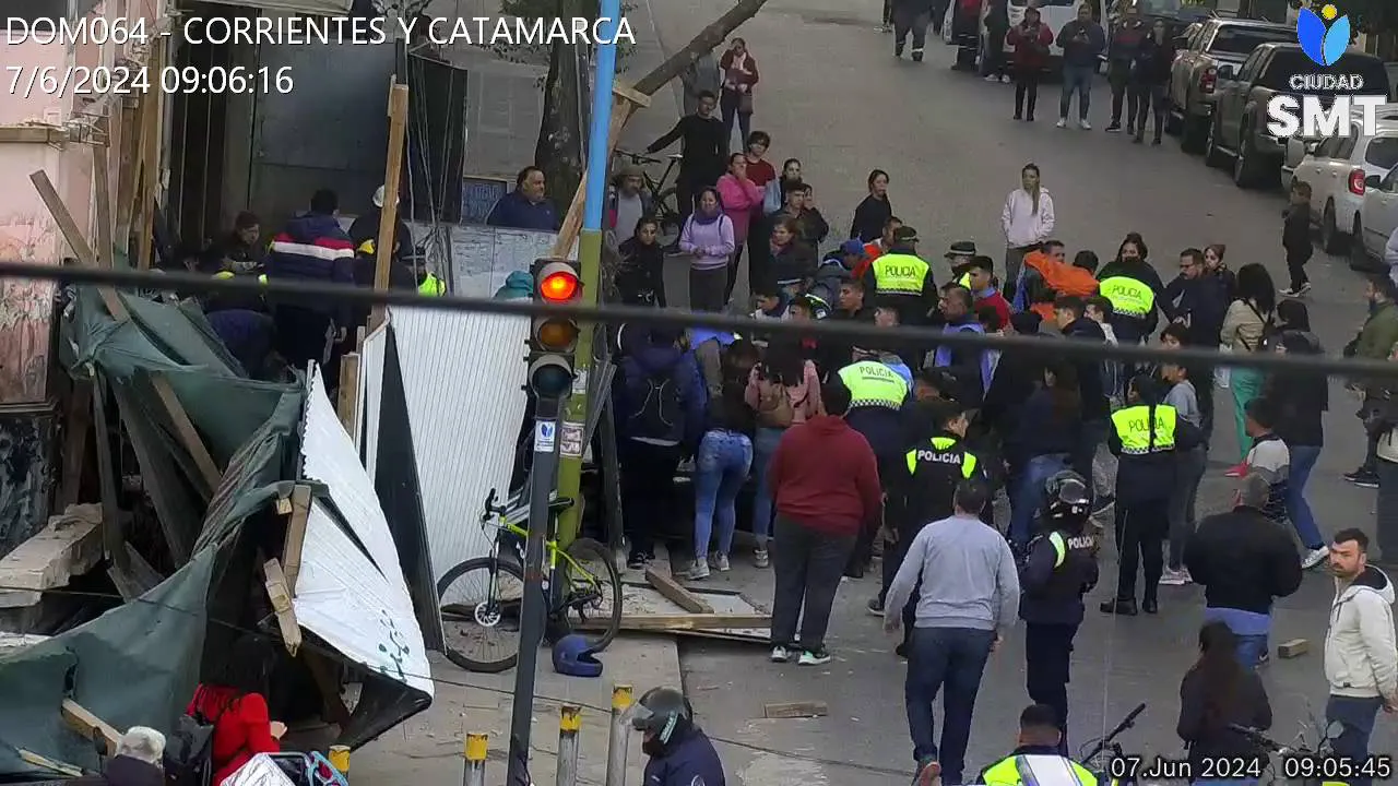 Derrumbe en edificio en demolición