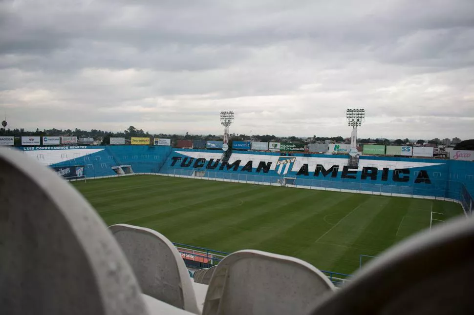 Prensa Atl tribuna