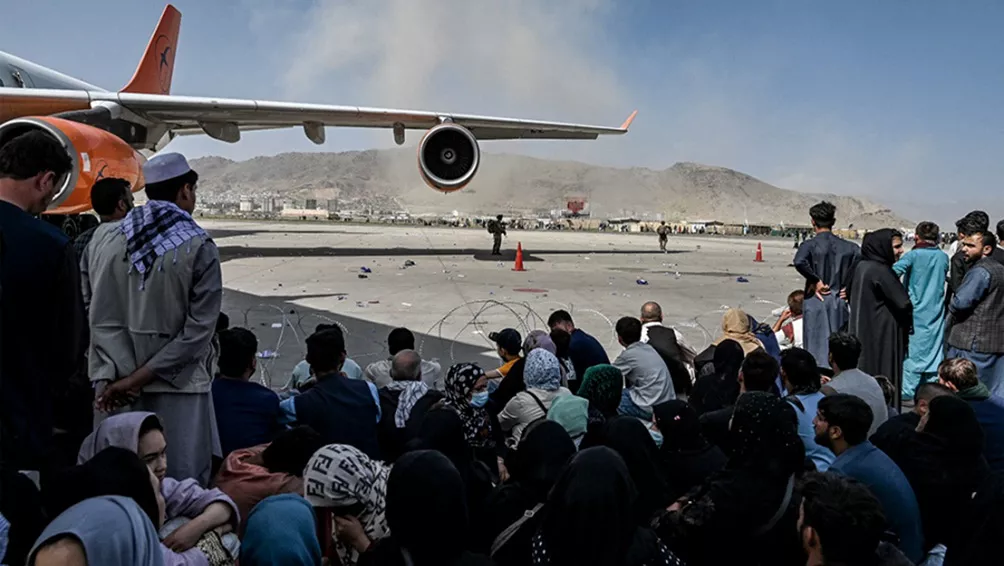 Aeropuerto en Afganistán. Foto Télam