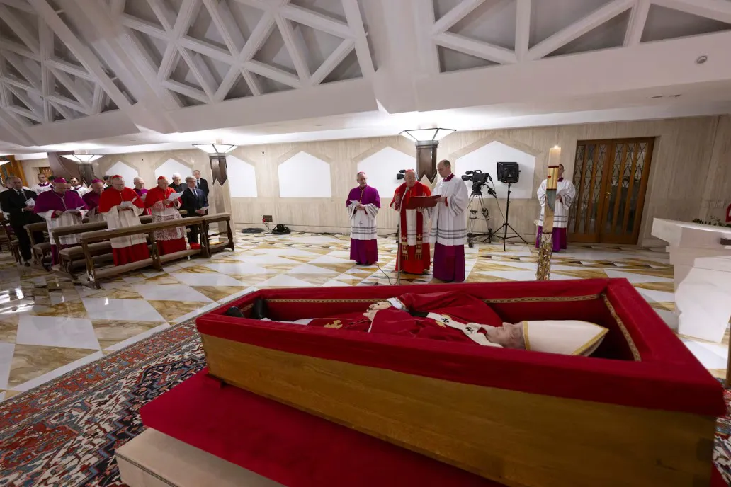 Velatorio privado de Francisco (Tomada de EFE/Francesco Sforza/Dicasterio para La Comunicación de La Santa Sede)