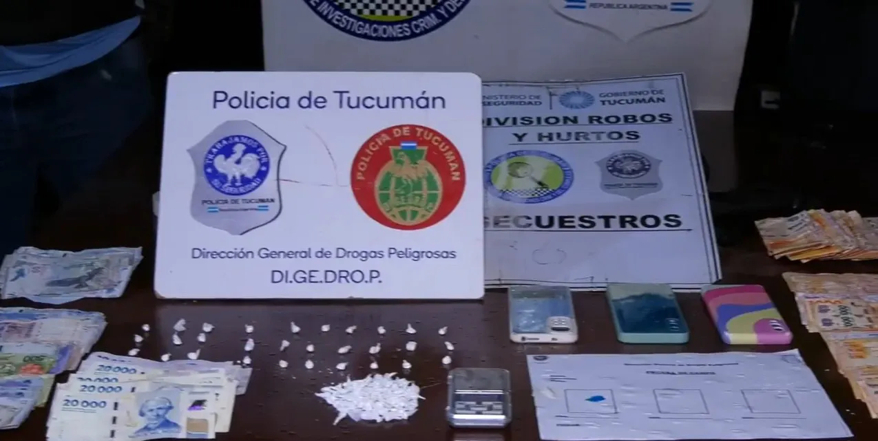 Narcomenudeo: Policías descubren kiosco de drogas durante allanamiento en Av. Alem e Independencia